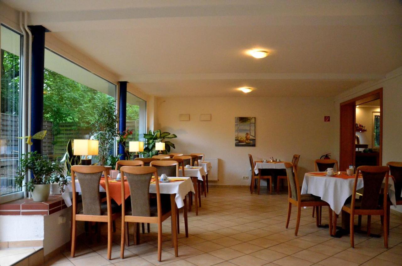 וולפסבורג Hotel Am Klieversberg מראה חיצוני תמונה